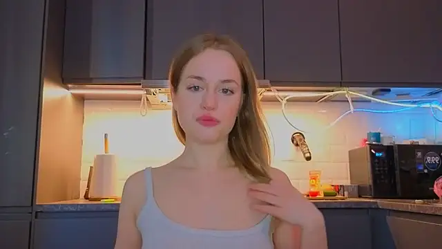 AnneRiver online show from March 27, 5:53 am