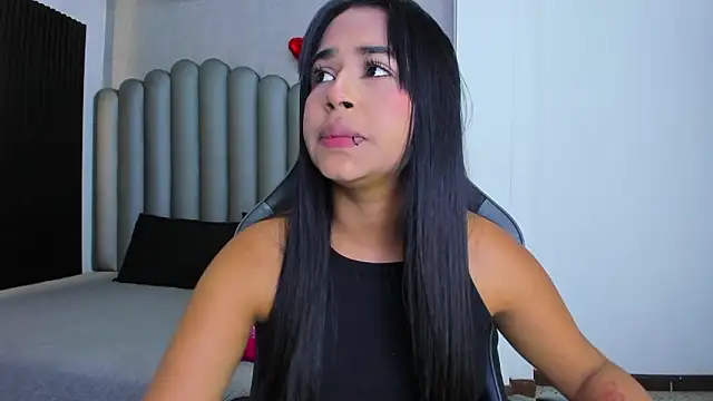 Shirleytaylor- online show from March 25, 11:46 am