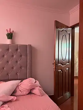 Bonny Eva online show from March 3, 6:36 pm