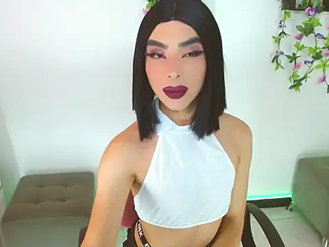 ZoeSchmmit online show from February 7, 7:40 pm