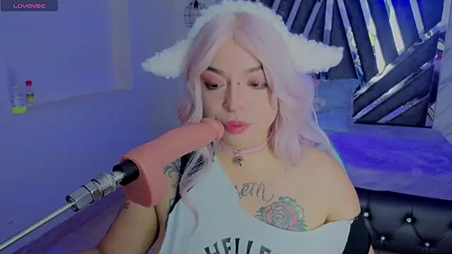  Vermell  online show from March 30, 8:52 pm