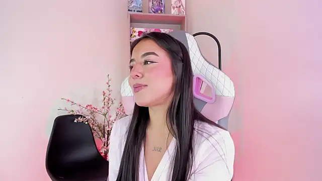 mavi boo online show from February 25, 7:56 pm