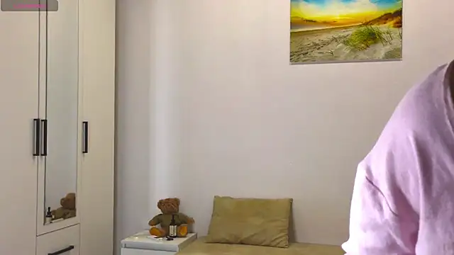 realmissa online show from February 24, 2:49 pm