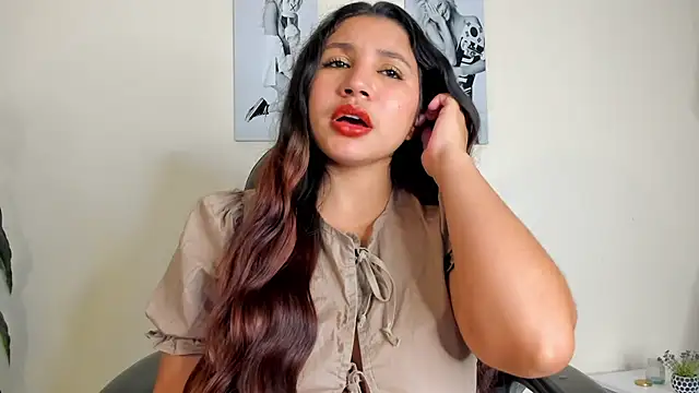 Victoria Rosee online show from February 6, 1:14 pm