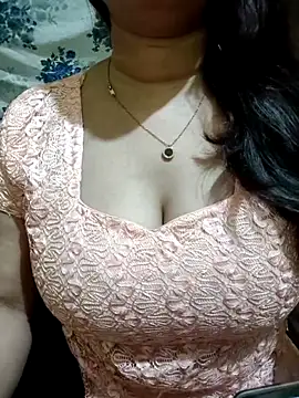 PARI51 online show from March 12, 9:17 pm