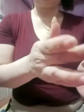 Ladyly99 online show from April 7, 1:02 pm