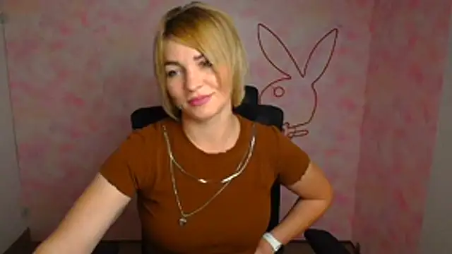 CuttieEmma online show from July 18, 11:46 am