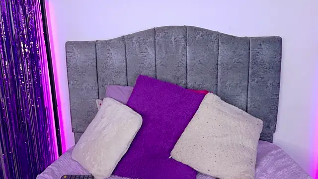 Kennya Rodriguez online show from October 2, 5:56 am