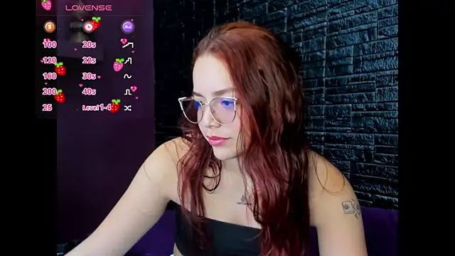 Miss Dior2 online show from March 31, 1:11 pm