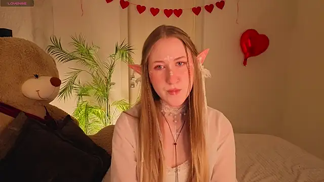 CassieReborn online show from February 17, 10:53 pm