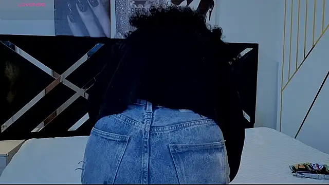 Zoe-yanin online show from April 9, 6:46 pm