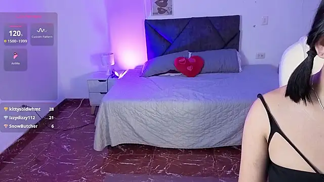 mia bloom2 online show from February 26, 7:29 am