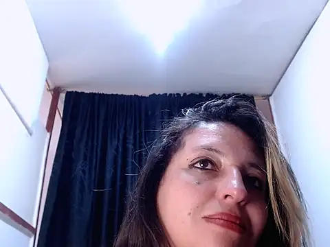 KENDRA-HONEY online show from March 7, 3:08 pm