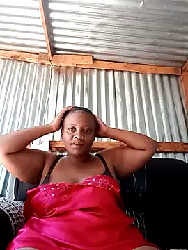 BBWQueenxx online show from February 6, 11:35 am