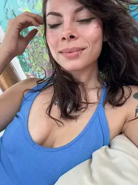 Isalove99 online show from March 26, 2:52 pm