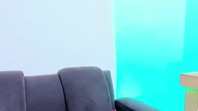 Emely pregnantt online show from February 24, 11:25 pm