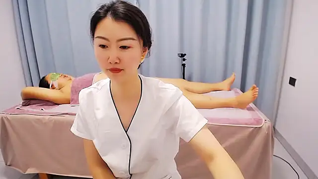 anne2026 online show from June 15, 1:17 am