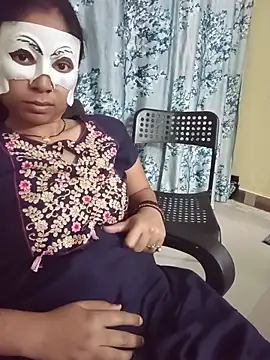 pinkbox online show from March 14, 6:36 am