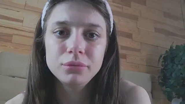 EileenElfie online show from March 27, 8:26 am