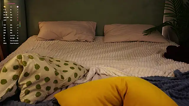 ShantellAngulo online show from April 6, 4:46 am