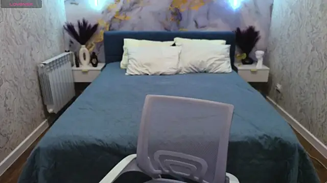 Kate Krose online show from March 2, 1:05 am