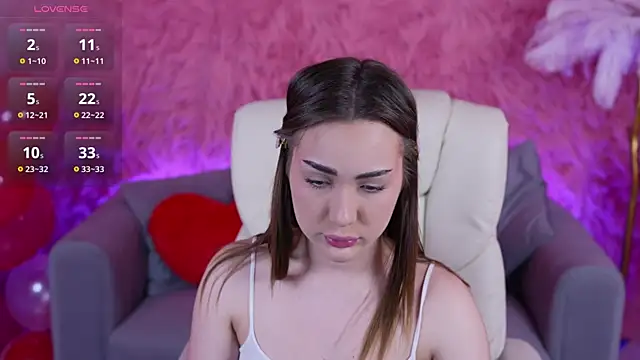 OliviaMoore  online show from February 13, 7:48 pm