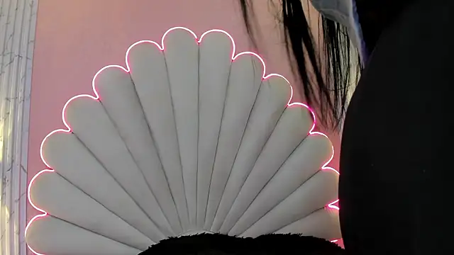 Kateemos online show from March 21, 2:11 pm