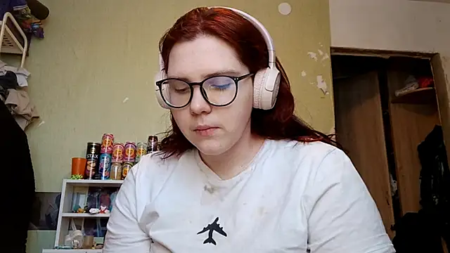 VannessaDillenbeck online show from February 2, 9:30 am