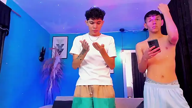 DesiresOfOlympus  online show from February 11, 9:27 pm