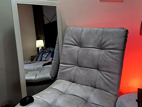 mary luckaysha  online show from March 27, 2:02 am