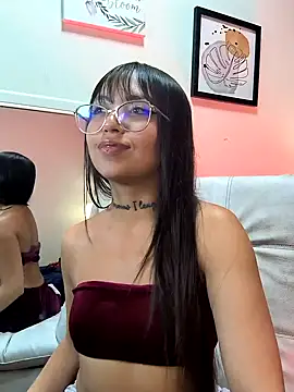 mary luckaysha  online show from February 17, 6:40 pm