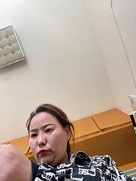 Youyou 12 online show from April 14, 12:33 am