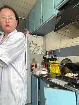 Youyou 12 online show from May 19, 1:56 am