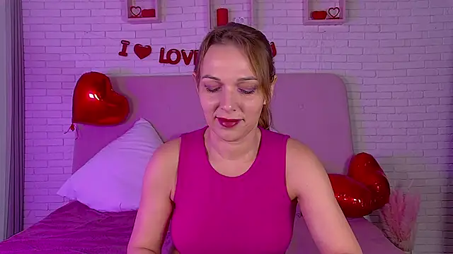 TatiBugati online show from February 12, 7:10 am