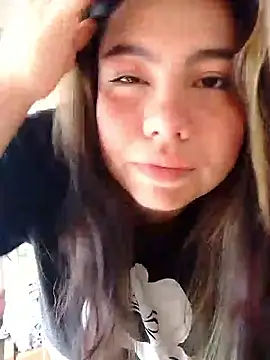 SakuraDoll7u7 online show from April 10, 1:28 pm