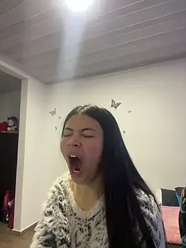 Tammy8 online show from April 20, 2:20 pm