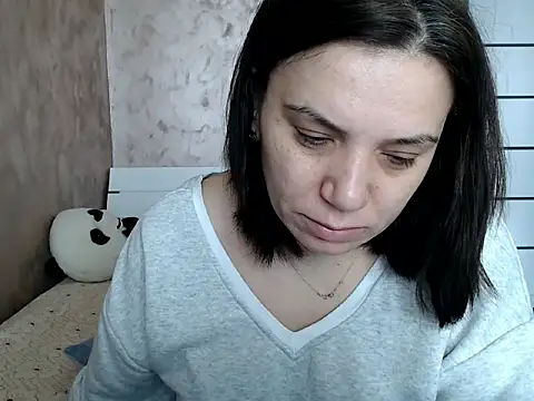 LorraGrey online show from March 16, 6:39 am