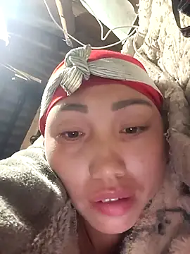 hot-luna- online show from February 2, 11:15 pm