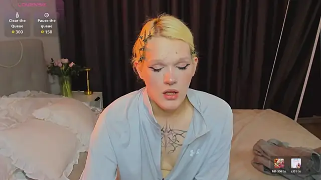 Lollita Morgan online show from April 7, 6:15 am