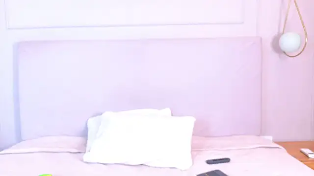 JosselynBrown online show from February 18, 12:26 pm