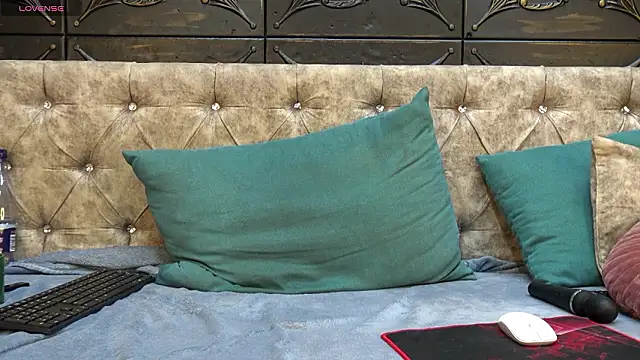 KlaraMuse online show from February 14, 9:39 pm