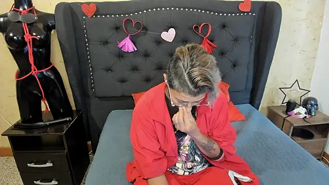 Kali Panther online show from February 14, 1:02 pm