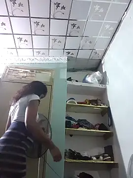 sexykajol2001 online show from April 15, 7:36 pm