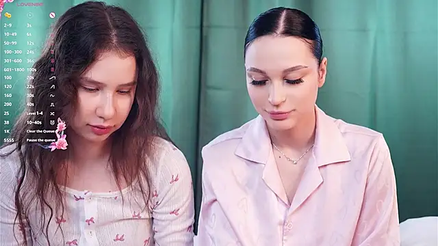 ZofiaSoshnik online show from February 8, 7:45 am