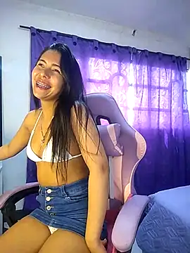 VelvetRosss online show from April 7, 6:54 pm