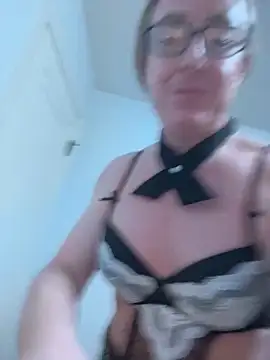 KirbyNympho online show from February 5, 12:08 pm