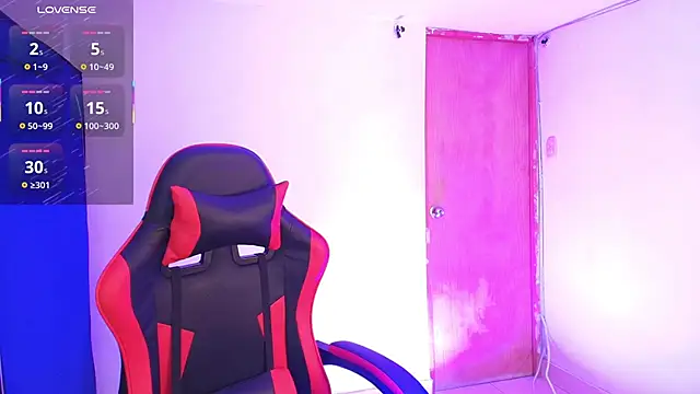 Zoe-Walzer online show from March 28, 5:23 pm