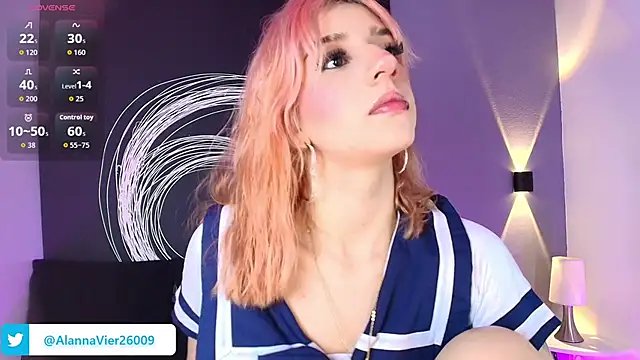 AlannaViera online show from June 2, 12:06 pm