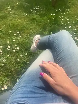 missgirl88 online show from March 25, 12:52 pm