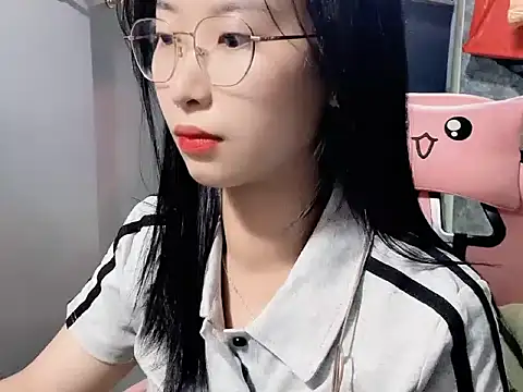 Linne6789 online show from March 3, 1:55 am